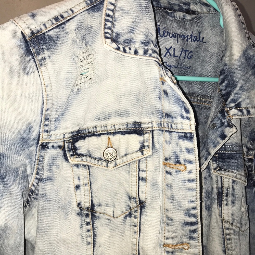 Jean jacket - Picture 2 of 4